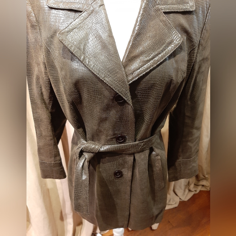 i. e. Leather jacket - Picture 9 of 9